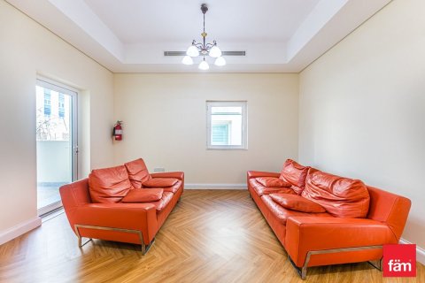 Townhouse in Al Furjan, Dubai 3 bedrooms, 229.6 sq.m. № 120680 - photo 17