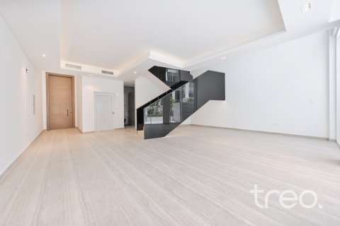 Townhouse in Al Barari, Dubai 4 bedrooms, 459.22 sq.m. № 119720 - photo 2