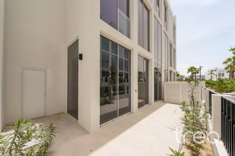 Townhouse in Al Barari, Dubai 4 bedrooms, 459.22 sq.m. № 119720 - photo 24