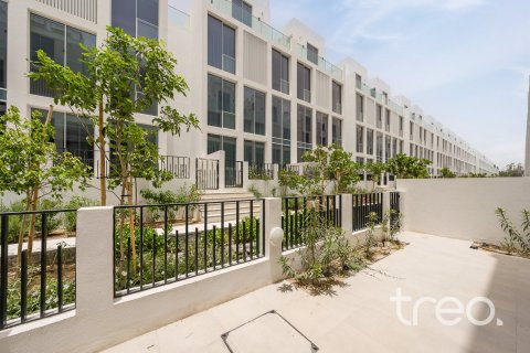 Townhouse in Al Barari, Dubai 4 bedrooms, 459.22 sq.m. № 119720 - photo 23