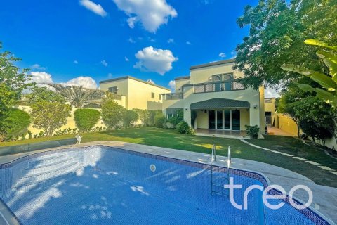 Villa in Regional, Jumeirah Park, Dubai 4 bedrooms, 402.73 sq.m. № 119717