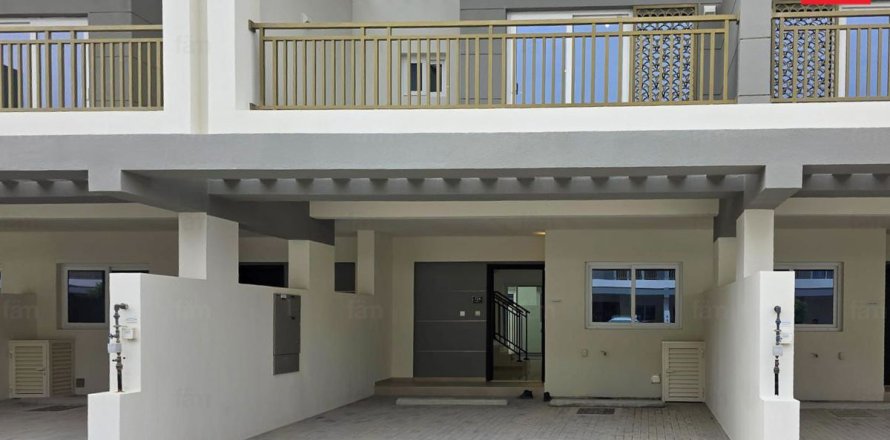 Maison de ville à Dubai, 4 chambres, 112.2 m², № 86117
