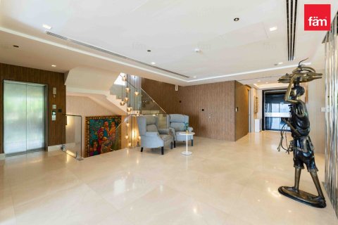 Villa en Palm Jumeirah, Dubai, 7 dormitorios, 1300.6 m², № 22587 - foto 11