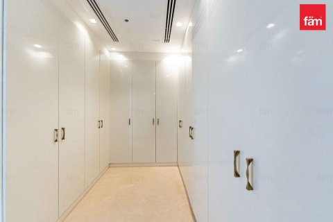 Villa en Palm Jumeirah, Dubai, 7 dormitorios, 1300.6 m², № 22587 - foto 26