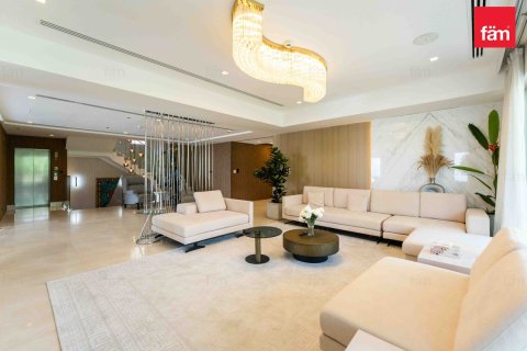 Villa en Palm Jumeirah, Dubai, 7 dormitorios, 1300.6 m², № 22587 - foto 15
