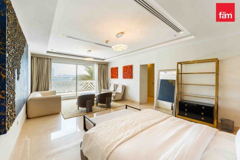 Villa en Palm Jumeirah, Dubai, 7 dormitorios, 1300.6 m², № 22587 - foto 23