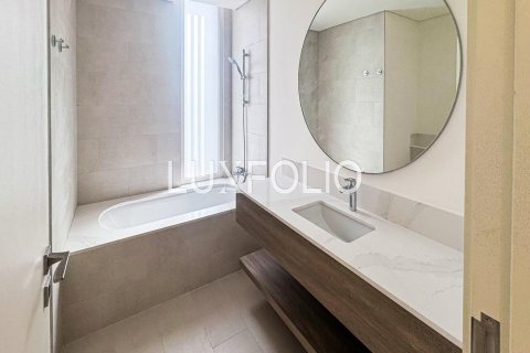 Townhouse in The Valley, Dubai 3 bedrooms, 194 sq.m. № 45352 - photo 7