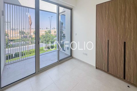 Townhouse in The Valley, Dubai 3 bedrooms, 194 sq.m. № 45352 - photo 4