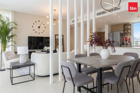 Квартира в Дубай Марине, Дубай, 3 спальни, 161.9м², № 115324