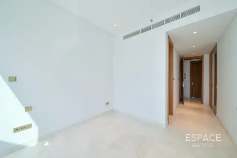 Apartment in Palm Jumeirah, Dubai 3 bedrooms, 190 sq.m. № 122395 - photo 13