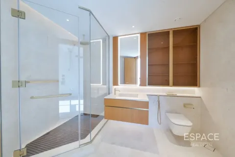 Apartment in Palm Jumeirah, Dubai 3 bedrooms, 190 sq.m. № 122395 - photo 11