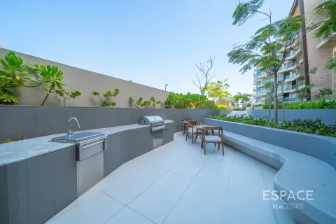 Apartment in Palm Jumeirah, Dubai 3 bedrooms, 190 sq.m. № 122395 - photo 18