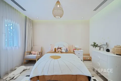 فيلا في Meadows, دبي 5 غرف نوم , 390 م² رقم 122400 - صورة 9
