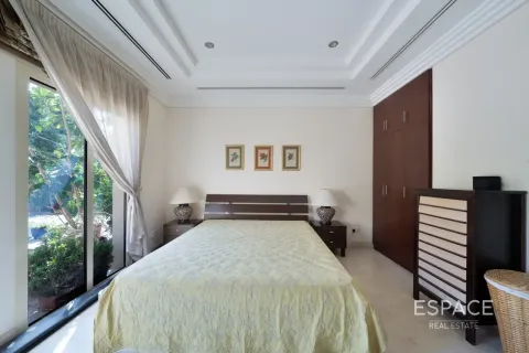 فيلا في Meadows, دبي 5 غرف نوم , 489 م² رقم 122404 - صورة 9