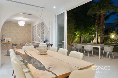 فيلا في Regional, Jumeirah Park, دبي 4 غرف نوم, 307 م² رقم 122407 - صورة 5