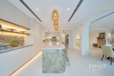 فيلا في Regional, Jumeirah Park, دبي 4 غرف نوم, 307 م² رقم 122407 - صورة 7