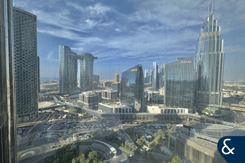 Снять в аренду квартиру в Даунтаун Дубай (Даунтаун Бурдж Дубай), Дубай: 2 спальни, 152м², № 79125 - фото 1