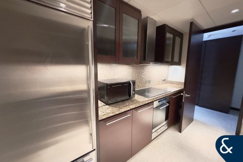 Снять в аренду квартиру в Даунтаун Дубай (Даунтаун Бурдж Дубай), Дубай: 2 спальни, 152м², № 79125 - фото 5