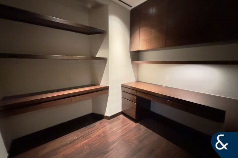 Снять в аренду квартиру в Даунтаун Дубай (Даунтаун Бурдж Дубай), Дубай: 2 спальни, 152м², № 79125 - фото 10