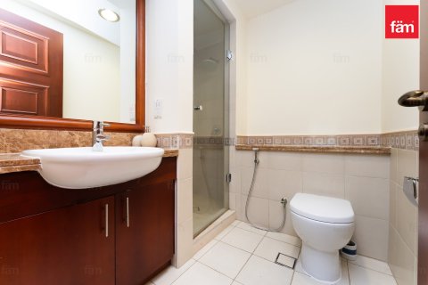 Apartment in Palm Jumeirah, Dubai 2 bedrooms, 166.7 sq.m. № 111846 - photo 3