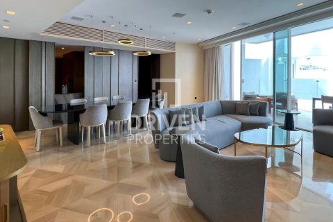 Apartment in FIVE Palm Jumeirah, Palm Jumeirah, Dubai 3 bedrooms, 257.71 sq.m. № 138827