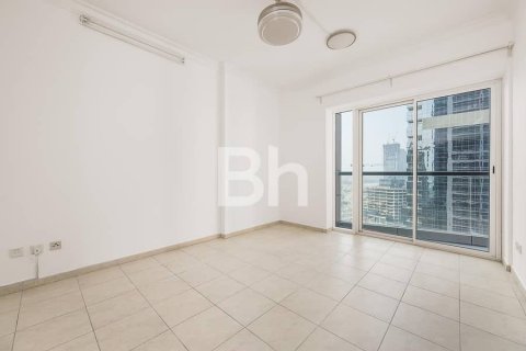 Apartment in Jumeirah Lake Towers, Dubai 2 bedrooms, 151 sq.m. № 56745 - photo 12