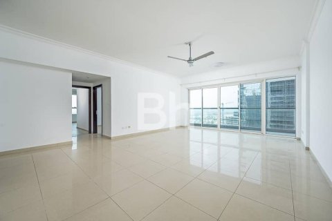 Apartment in Jumeirah Lake Towers, Dubai 2 bedrooms, 151 sq.m. № 56745 - photo 15
