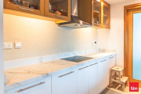 Apartment in Dubai Marina, Dubai 3 bedrooms, 194.9 sq.m. № 49858 - photo 6