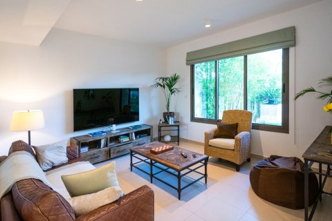 Townhouse in Town Square, Dubai 3 bedrooms, 211.54013100 sq.m. № 108910 - photo 5