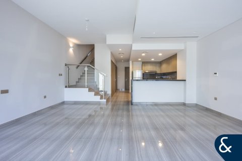 Купить таунхаус в DAMAC Hills (Akoya by DAMAC), Дубай: 4 спальни, 195м², № 74993 - фото 2