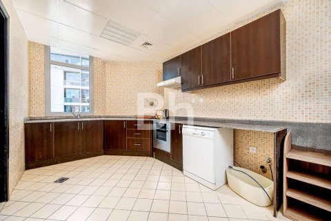 Apartment in Dubai Marina, Dubai 3 bedrooms, 185 sq.m. № 57405 - photo 16