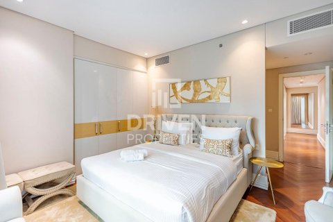 Apartment in Business Bay, Dubai 2 bedrooms, 295.62 sq.m. № 136728 - photo 9