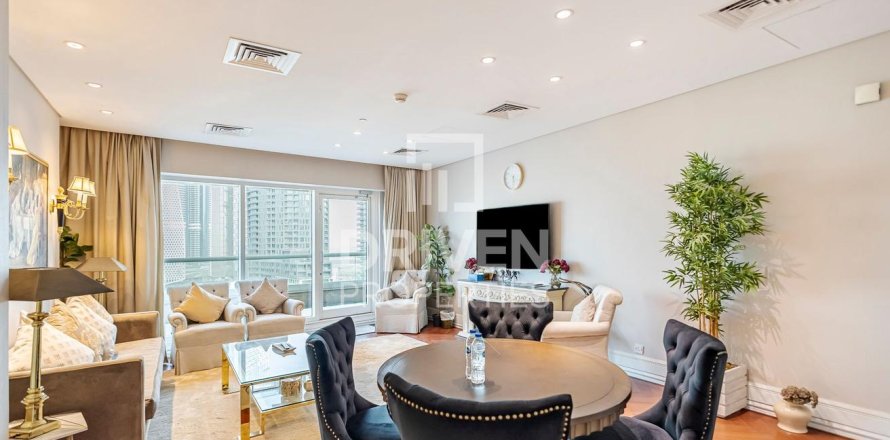 Apartment in Business Bay, Dubai 2 bedrooms, 295.62 sq.m. № 136728