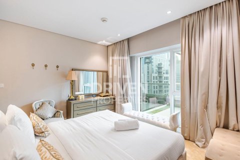 Apartment in Business Bay, Dubai 2 bedrooms, 295.62 sq.m. № 136728 - photo 10