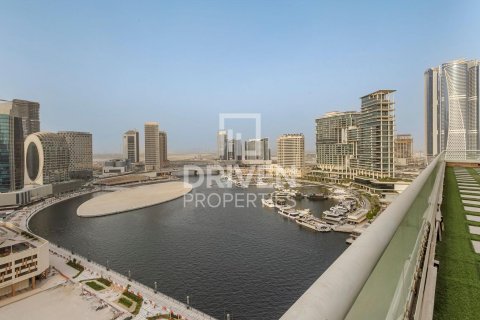 Apartment in Business Bay, Dubai 2 bedrooms, 295.62 sq.m. № 136728 - photo 4