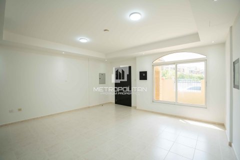 Townhouse in Diamond Views, Jumeirah Village Circle, Dubai 3 bedrooms, 144 sq.m. № 15329 - photo 2