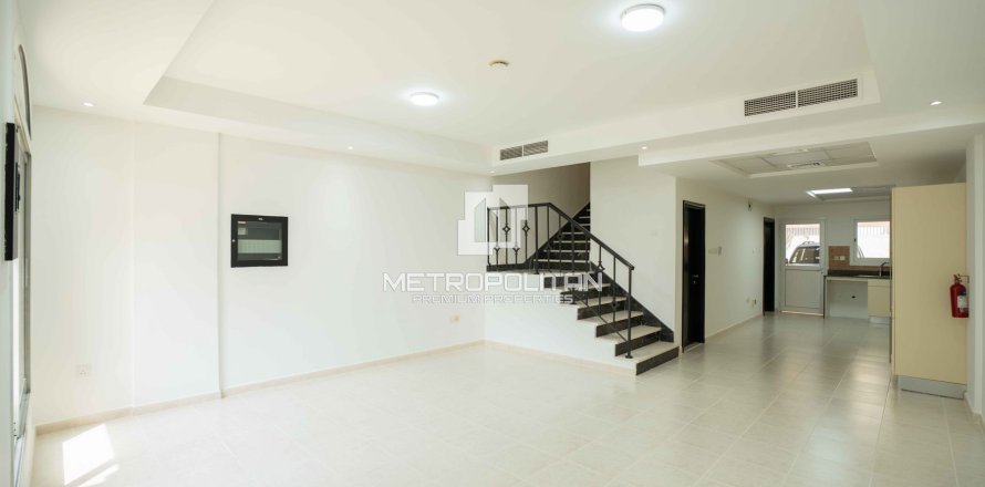 Townhouse in Diamond Views, Jumeirah Village Circle, Dubai 3 bedrooms, 144 sq.m. № 15329