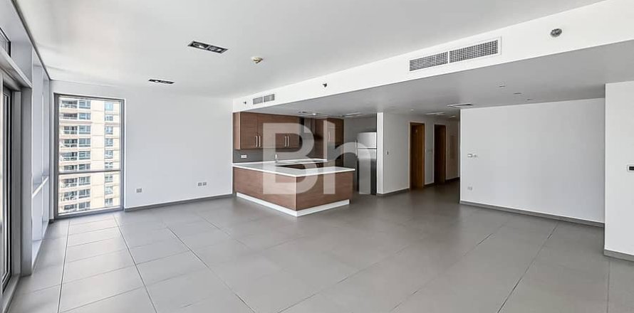 Apartment in Dubai Marina, Dubai 2 bedrooms, 169 sq.m. № 24024