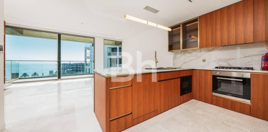 Apartment in Palm Jumeirah, Dubai 2 bedrooms, 126 sq.m. № 24022