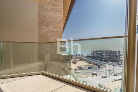 Apartment in Palm Jumeirah, Dubai 2 bedrooms, 126 sq.m. № 24022 - photo 3