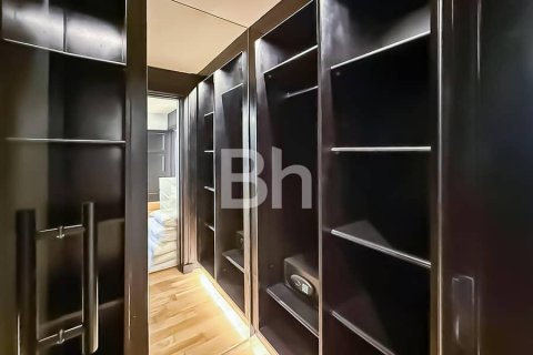 Villa in Palm Jumeirah, Dubai 4 bedrooms, 680 sq.m. № 24023 - photo 12