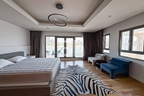 Villa in Palm Jumeirah, Dubai 4 bedrooms, 680 sq.m. № 24023 - photo 5