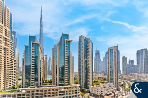 Apartment in Downtown Dubai (Downtown Burj Dubai), Dubai 3 bedrooms, 187 sq.m. № 75361 - photo 3