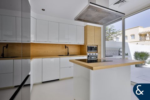 Villa à Springs 12, The Springs, Dubai, 3 chambres, 167 m², № 75358 - photo 8