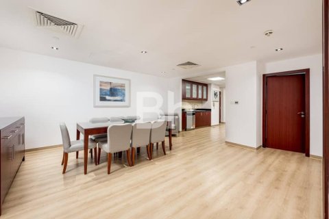Hôtels-appartement à Jumeirah Beach Residence, Dubai, 4 chambres, 262 m², № 21524 - photo 2
