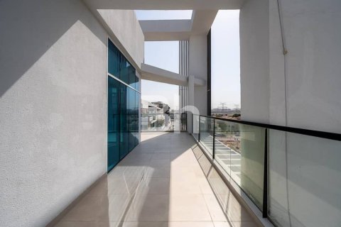Apartment in Jumeirah Village Triangle, Dubai 2 bedrooms, 186 sq.m. № 21523 - photo 18