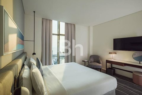 Apartment in Palm Jumeirah, Dubai 2 bedrooms, 127 sq.m. № 21525 - photo 2