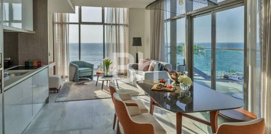Apartment in Palm Jumeirah, Dubai 2 bedrooms, 127 sq.m. № 21525