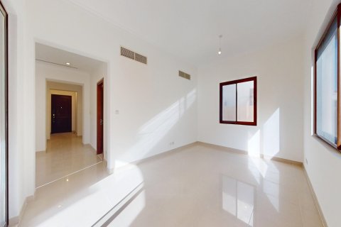 Villa à Dubai, 5 chambres, 453 m², № 120392 - photo 16
