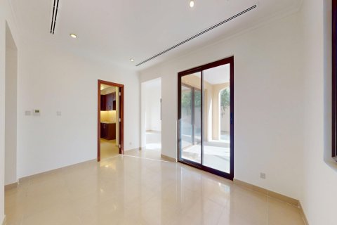 Villa à Dubai, 5 chambres, 446 m², № 120391 - photo 15